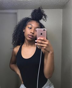 Black teen girl selfy