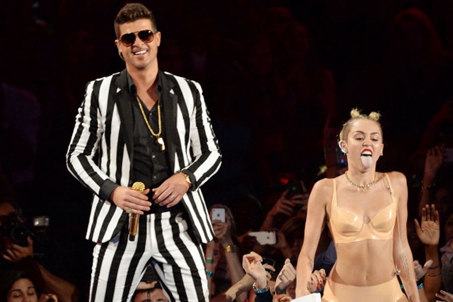Robin thicke and miley cyrus performance