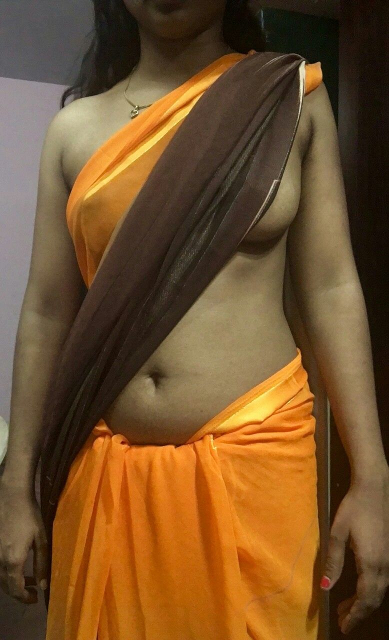 Aunty real saree nude back