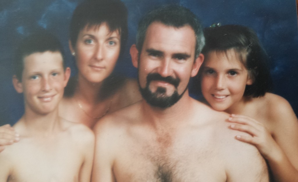Awkward family nude photos