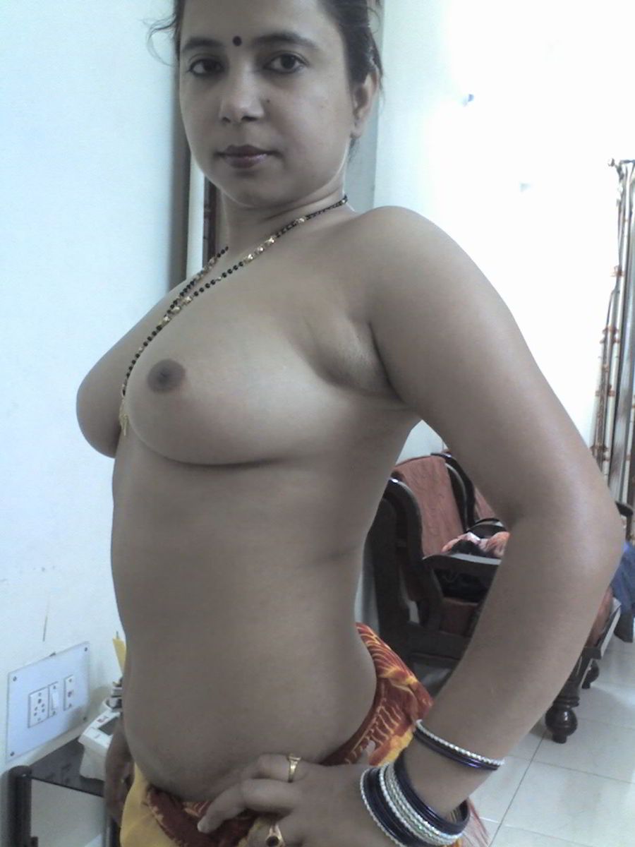 Indian gujrati village aunty nude sex stills