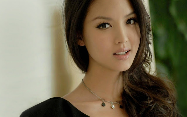 Very beautiful asian girls