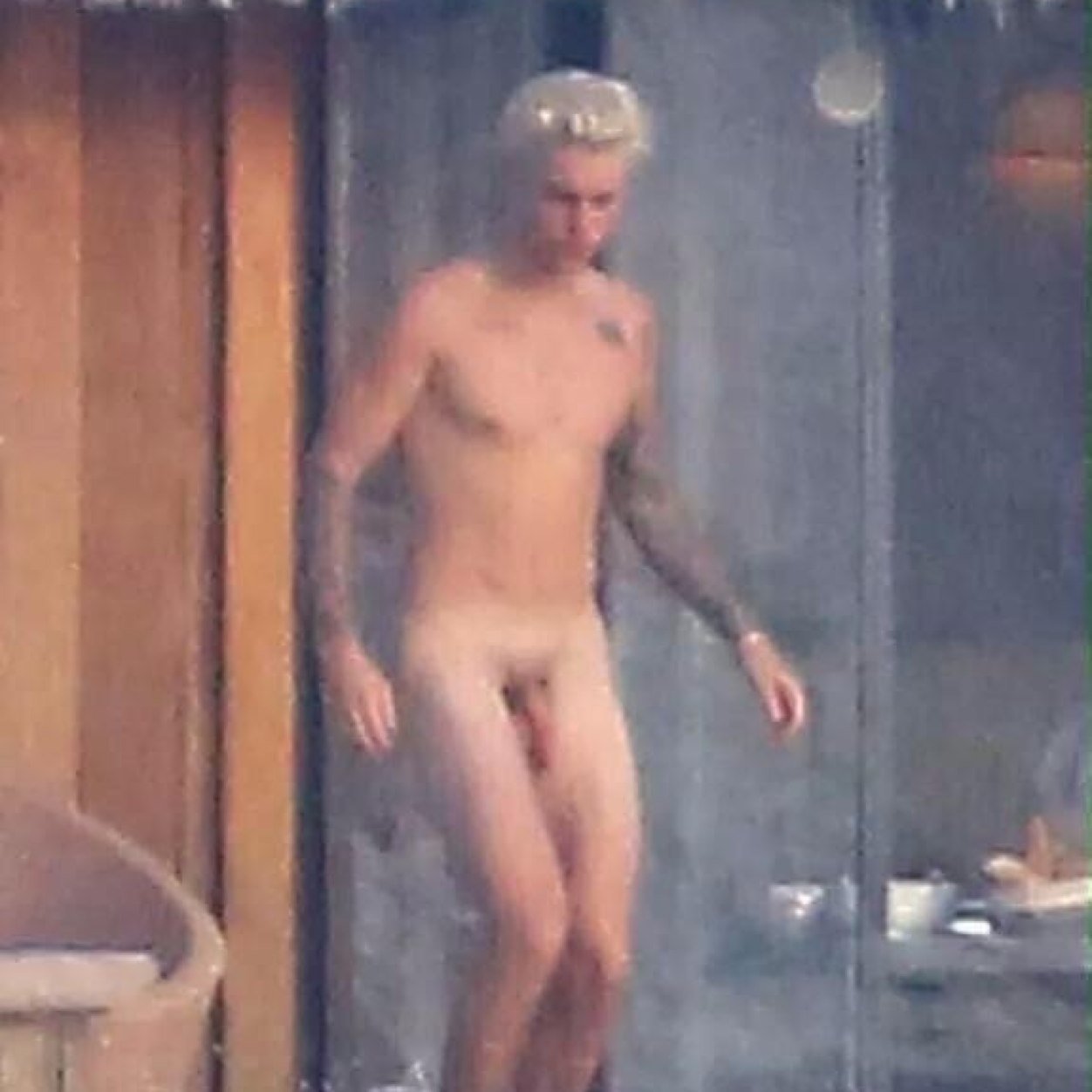 Leak photo celebrity leaked nudes