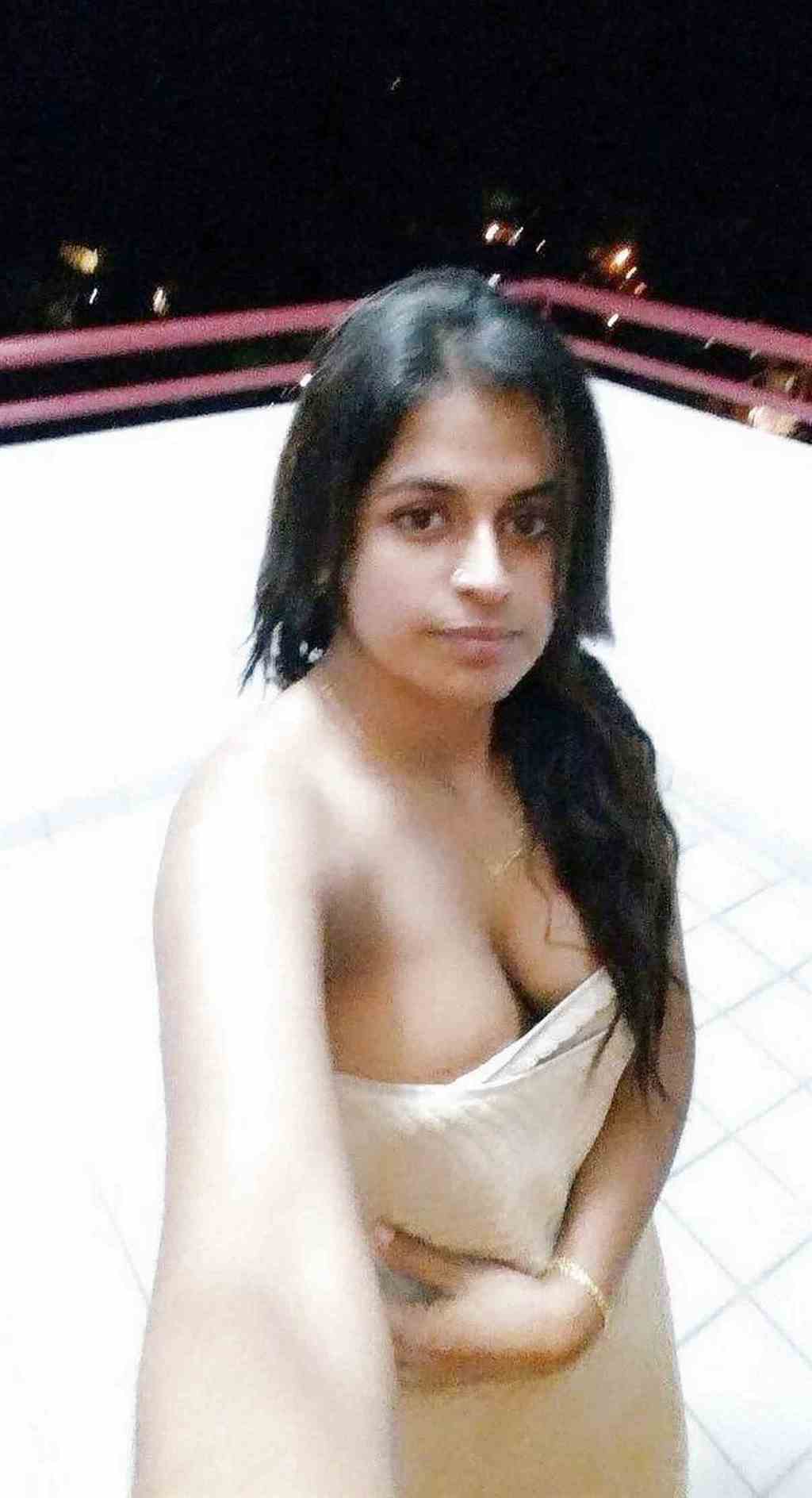 Desi girl hd photo big boobs