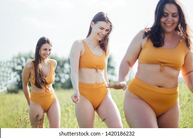 Nude chubby girl teasing outdoor