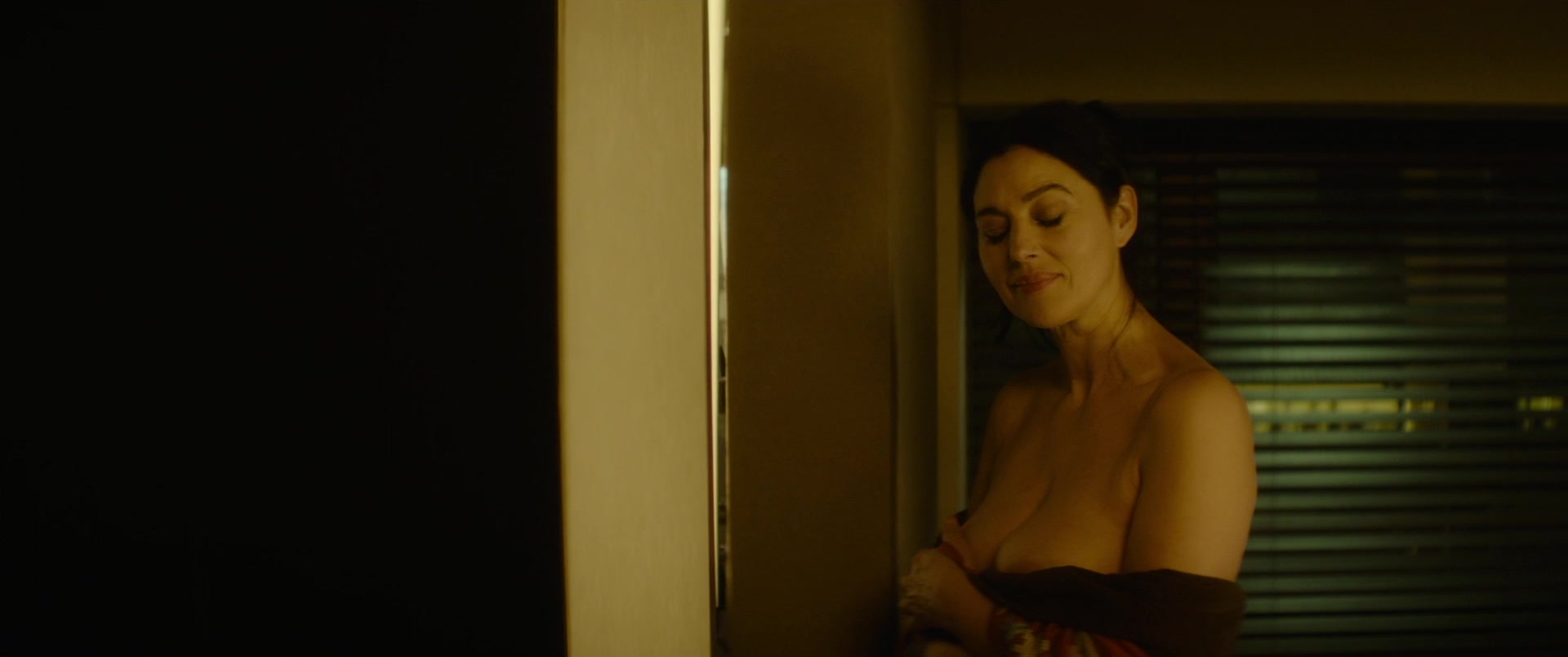 Monica bellucci nude scene