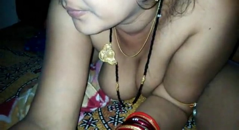 Desi cute bhabhi nude pic