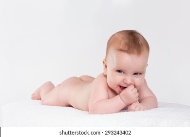 Toddler girl open legs nude