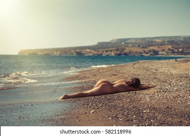 Beautiful beach girls nude