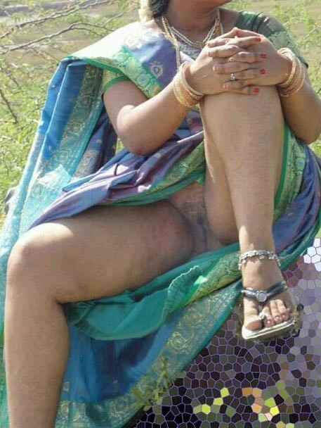 Nude indian aunties in saree